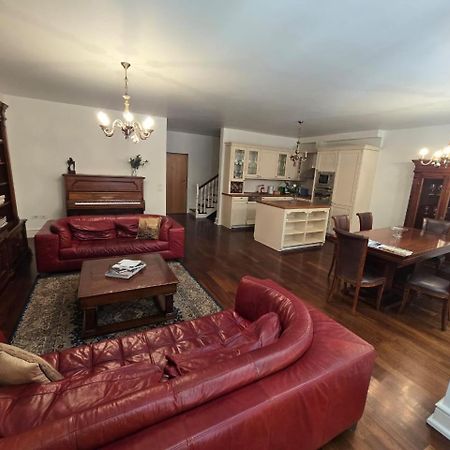 Lana Riverside Apartment Tiranë Ngoại thất bức ảnh
