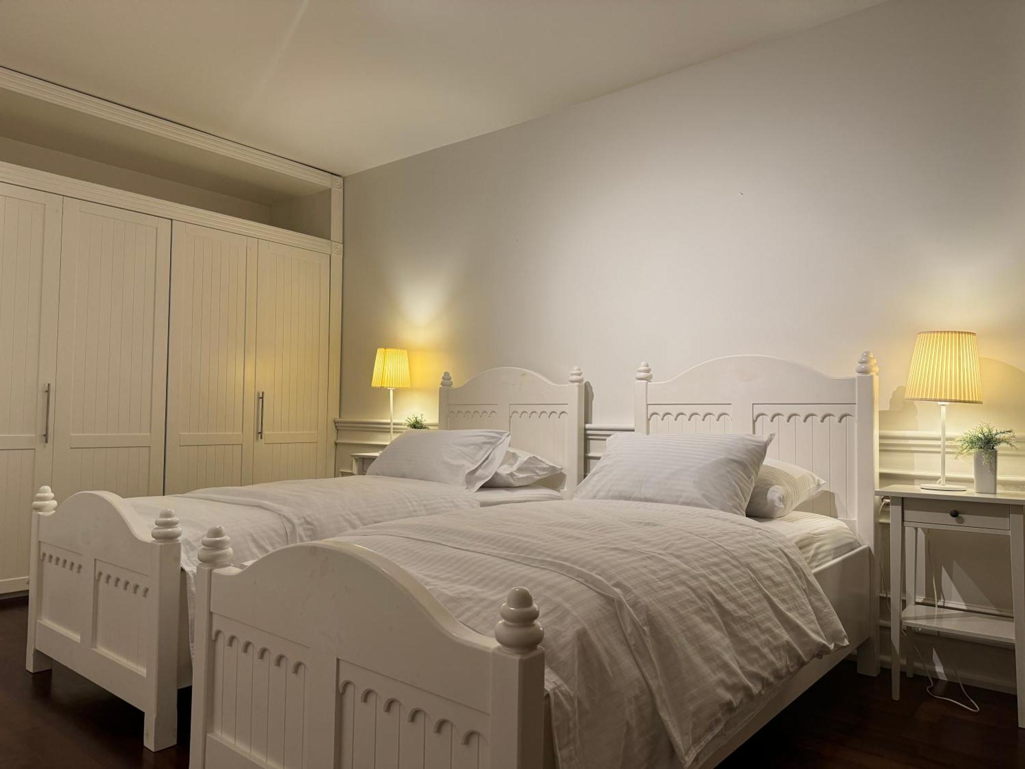 Lana Riverside Apartment Tiranë Ngoại thất bức ảnh
